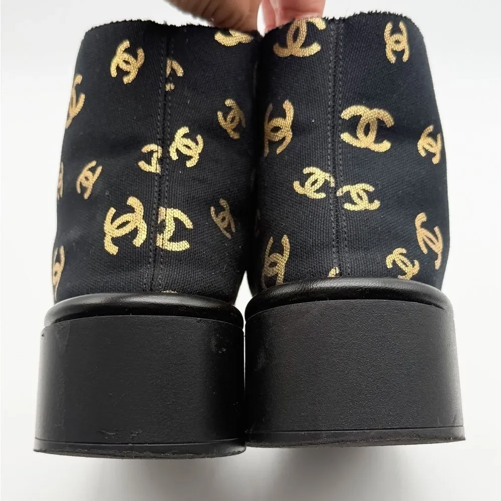 Chanel CC Logo Canvas Shearling Lace Up Combat Boots Black & Gold EU 39 US 8.5-8